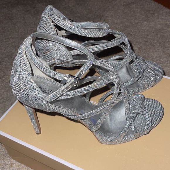 Silver Glitter Michael Kors ‘Sandra’ Platform Heels, size US 10 - Picture 3 of 5